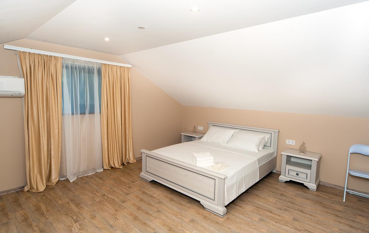 Hotel Fusion Odessa Extérieur photo